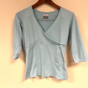 Columbia titanium v neck wrap top size L